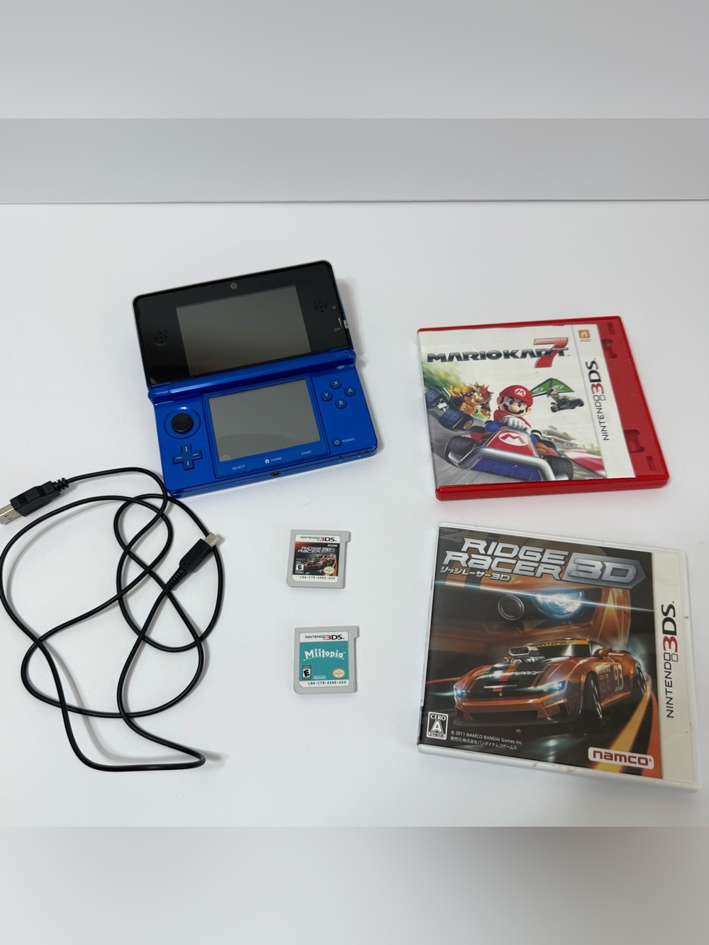 Nintendo 3DS Cobalt Blue Bundle Handheld Retro Gaming Mario Kart 7 + 3 Games